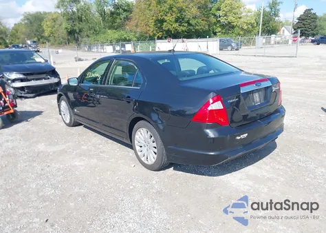2010 Ford Fusion Hybrid z USA, uszkodzony, nr VIN 3FADP0L39AR167919